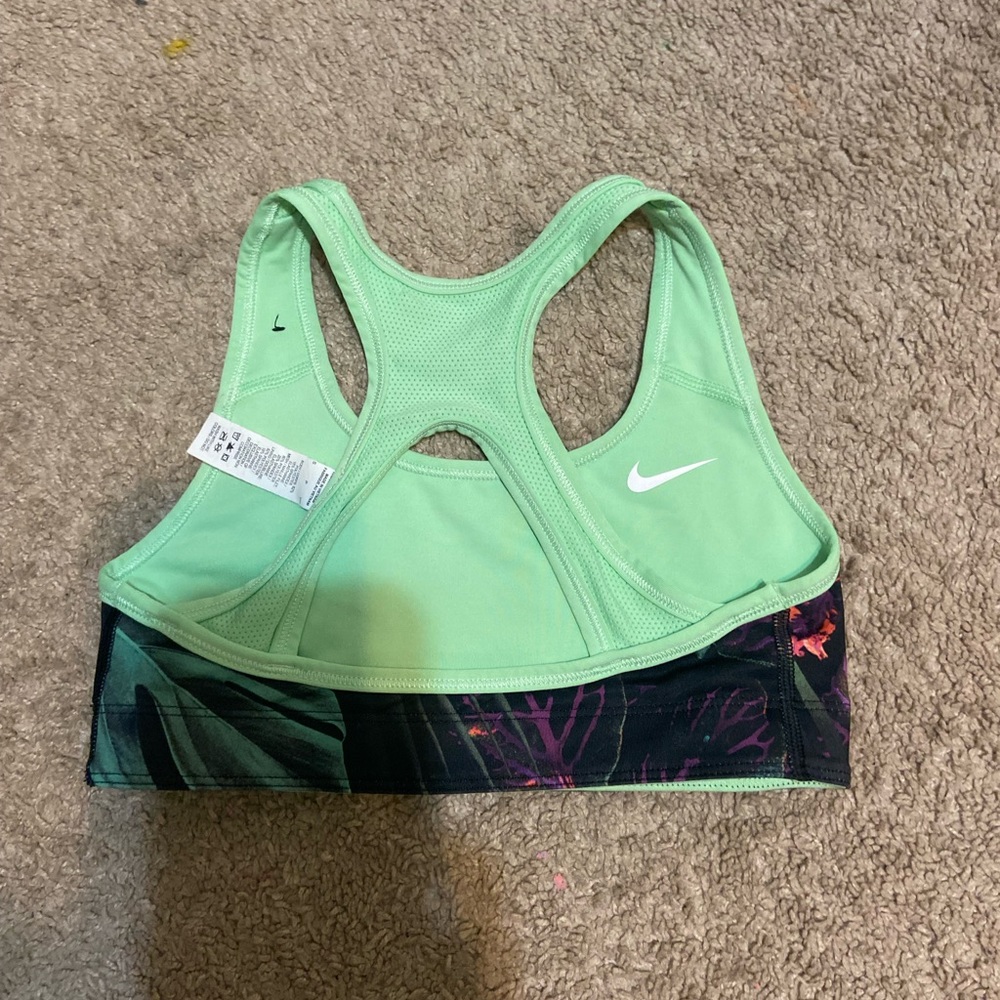 Nike set - Picture 2 of 3